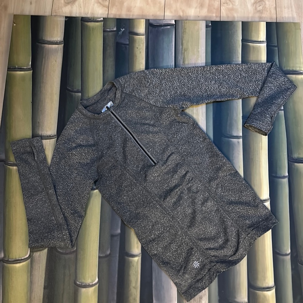 Athleta 1/2 Zip Stretchy Compression Top- Thumb Holes XS like New!!